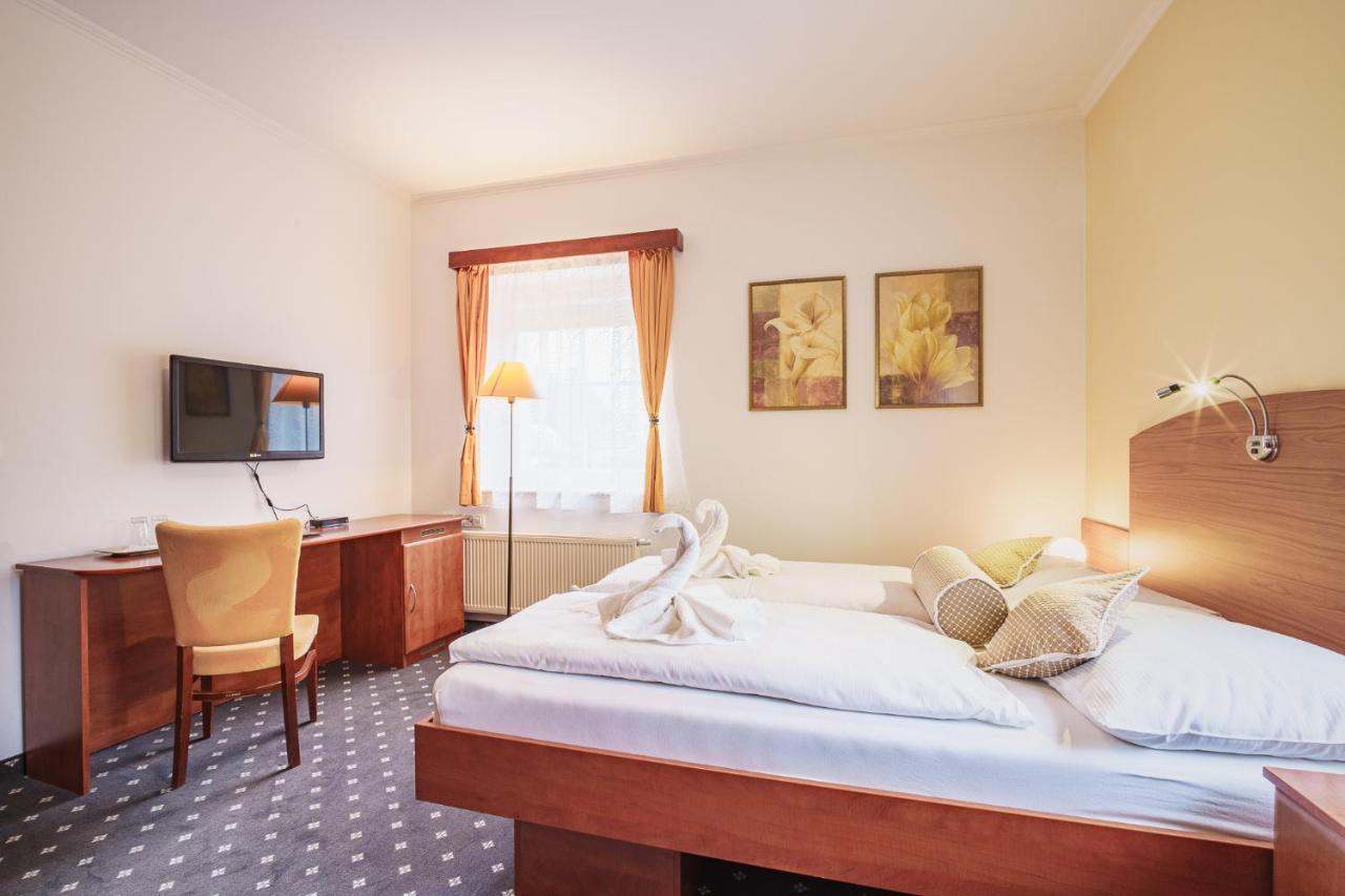 Francis Spa Hotel Frantiskovy Lazne Ngoại thất bức ảnh