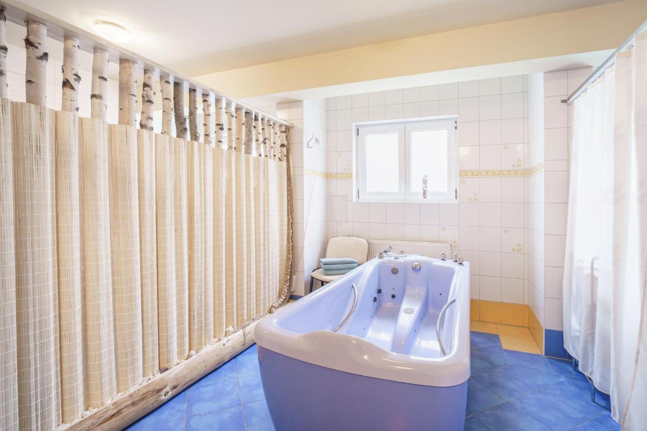 Francis Spa Hotel Frantiskovy Lazne Ngoại thất bức ảnh
