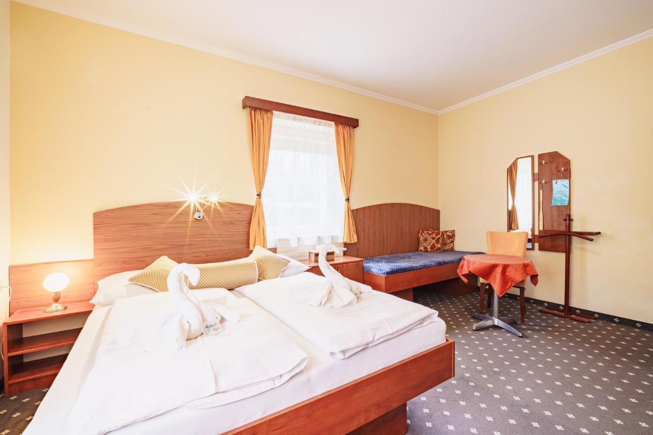 Francis Spa Hotel Frantiskovy Lazne Ngoại thất bức ảnh